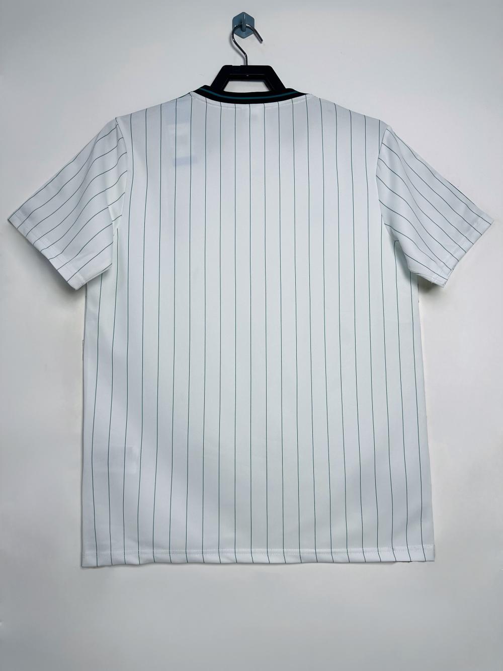 Retro Jersey LIV 3